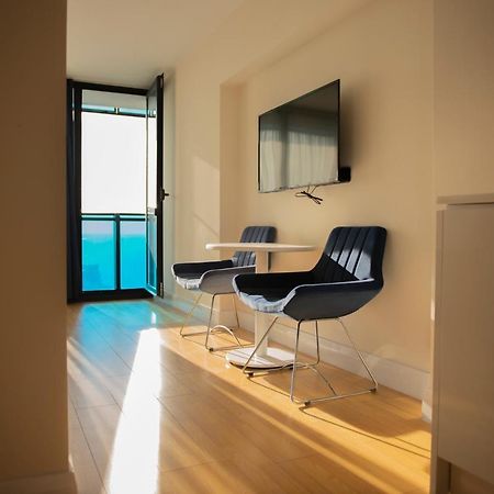 Aparthotel In City Батуми Экстерьер фото