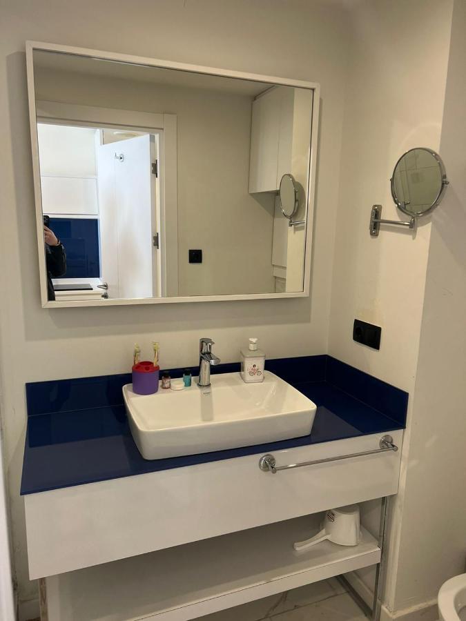 Aparthotel In City Батуми Экстерьер фото
