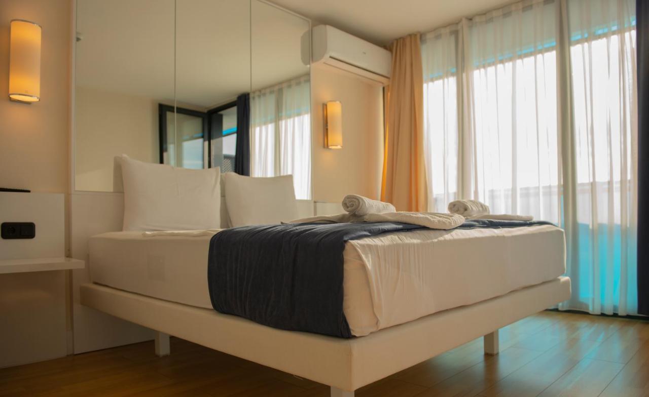 Aparthotel In City Батуми Экстерьер фото