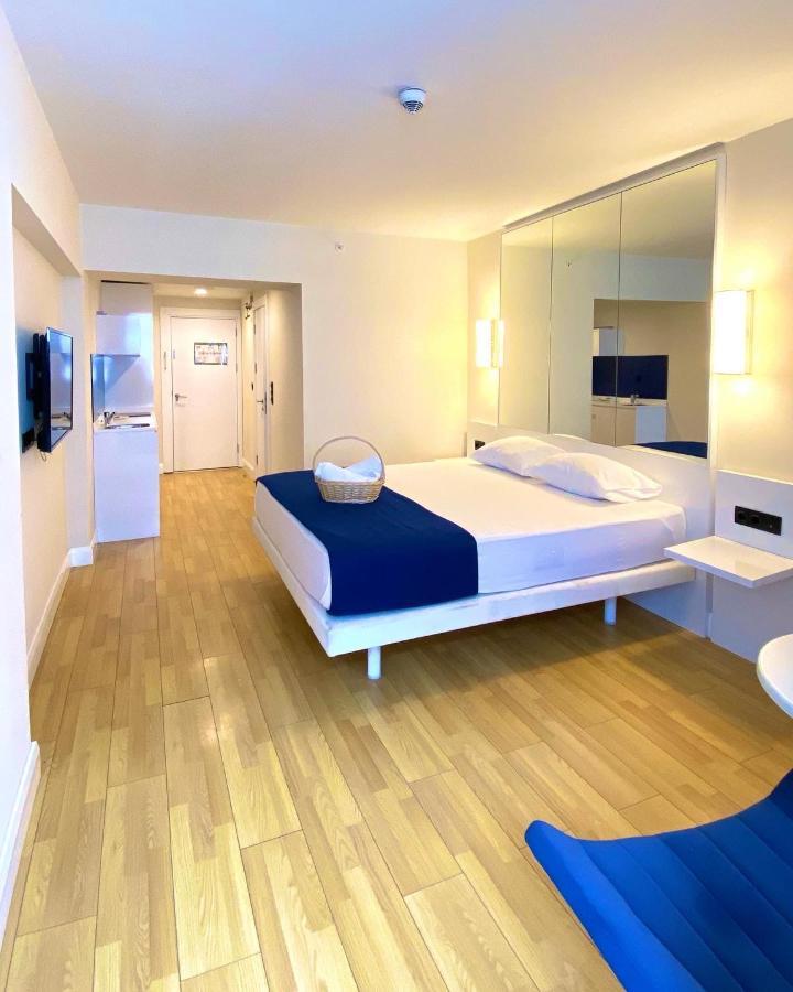 Aparthotel In City Батуми Экстерьер фото