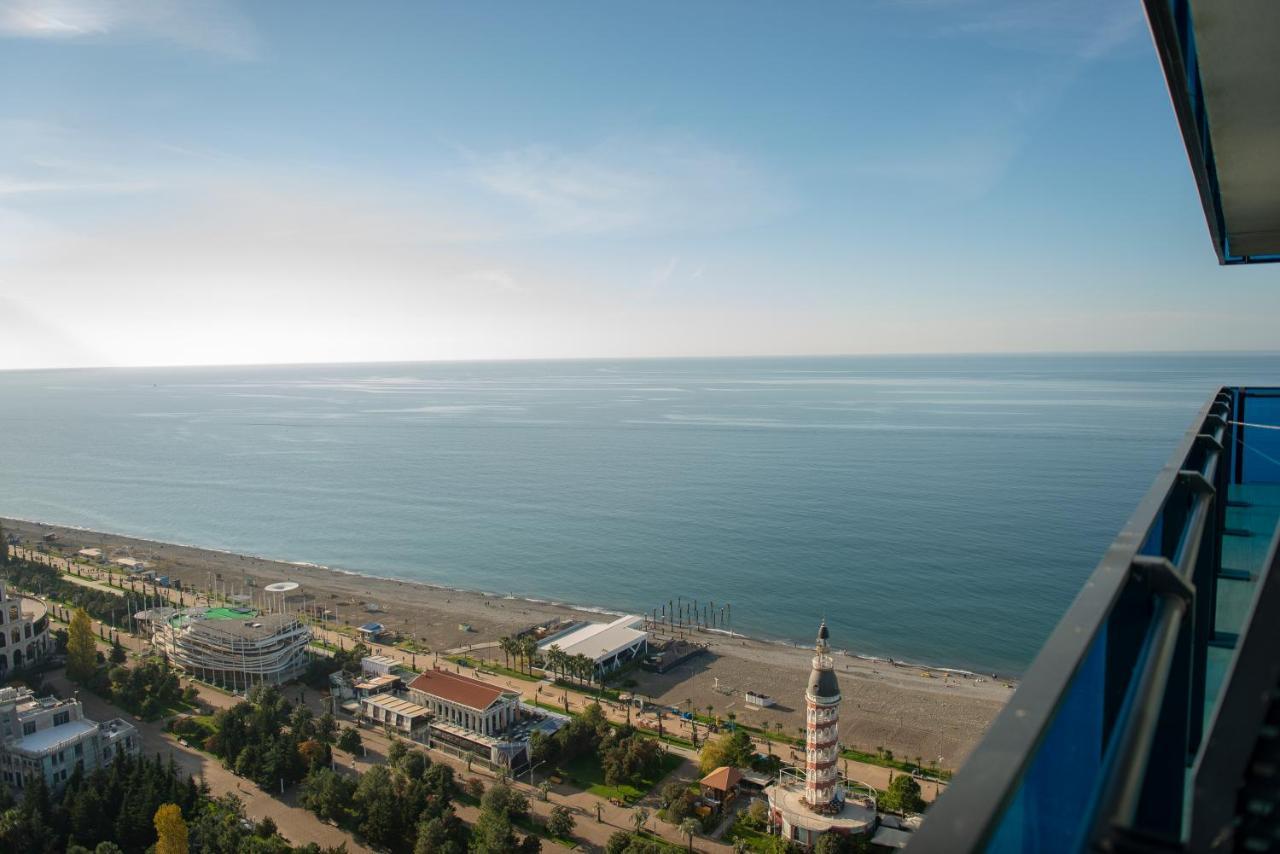 Aparthotel In City Батуми Экстерьер фото