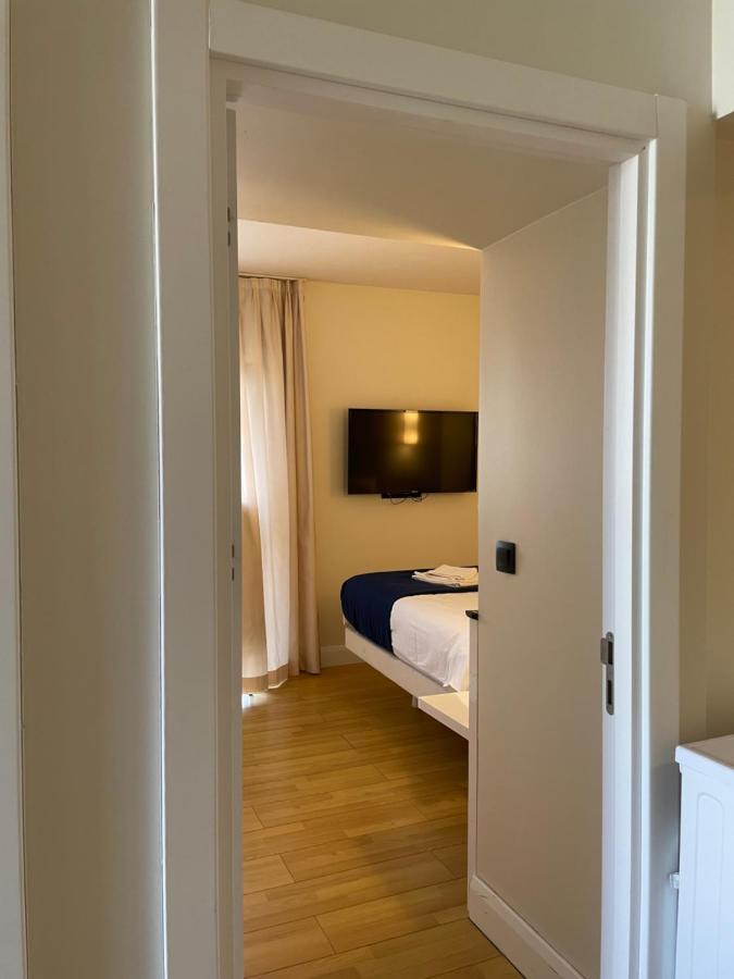 Aparthotel In City Батуми Экстерьер фото